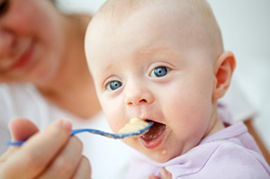 صورة: وصفات و نصائح لـ اكل الطفل في الشهر الرابع