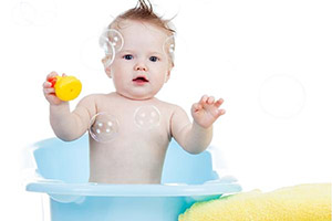 صورة: اهم ادوات النظافة الخاصة بالاطفال والرضع