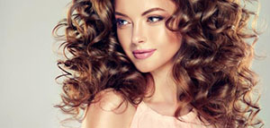 صورة: تطويل الشعر وتكثيفه و طرق طبيعية لتطويل الشعر وتكثيفه