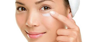 صورة: الهالات السوداء و أسباب وجود الهالات السوداء تحت العينين