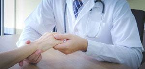 هل يوجد طريقة مؤكدة لتشخيص الروماتيزم و طرق تشخيص الطبيب للروماتيزم صورة: هل يوجد طريقة مؤكدة لتشخيص الروماتيزم و طرق تشخيص الطبيب للروماتيزم