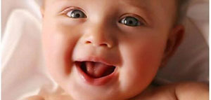 إرضاع الطفل حديث الولادة و تغيير الحفاضات باستمرار صورة: إرضاع الطفل حديث الولادة و تغيير الحفاضات باستمرار