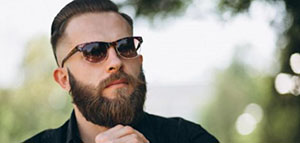 زيت اللحية و بلسم لترطيب اللحية و طريقة ترطيب اللحية اليومي صورة: زيت اللحية و بلسم لترطيب اللحية و طريقة ترطيب اللحية اليومي