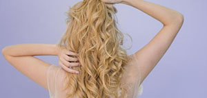 العسل والخل و شاي البابونج و بيكربونات الصوديوم صورة: العسل والخل و شاي البابونج و بيكربونات الصوديوم