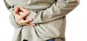 صورة: علاج آلام المعدة و أسباب الإصابة بألم المعدة