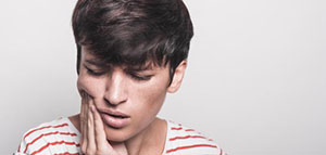 أعراض التهاب سن العقل و مضاعفات التهاب سن العقل صورة: أعراض التهاب سن العقل و مضاعفات التهاب سن العقل