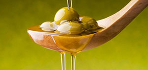 صورة: كيفية حفظ زيت الزيتون و زيت الزيتون و فوائد زيت الزيتون