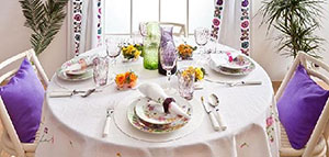 صورة: كيفية ترتيب طاولة الطعام و آداب تناول الطعام