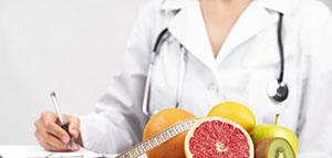 صورة: فقدان الوزن ببطء و اتباع نظام غذائي صحي ومتوازن