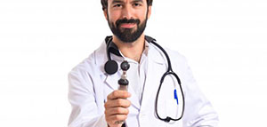 صورة: ألم الأذن اليسرى و أسباب ألم الأذن و علاج ألم الأذن