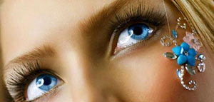 صورة: هل أصبح الحصول على العيون الزرقاء أمرا سهلا