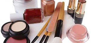 صورة: مواد التجميل و بدايات مواد التجميل و صناعة مواد التجميل