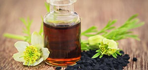 صورة: زيت إكليل الجبل و زيت الحبة السوداء و زيت بذور العنب